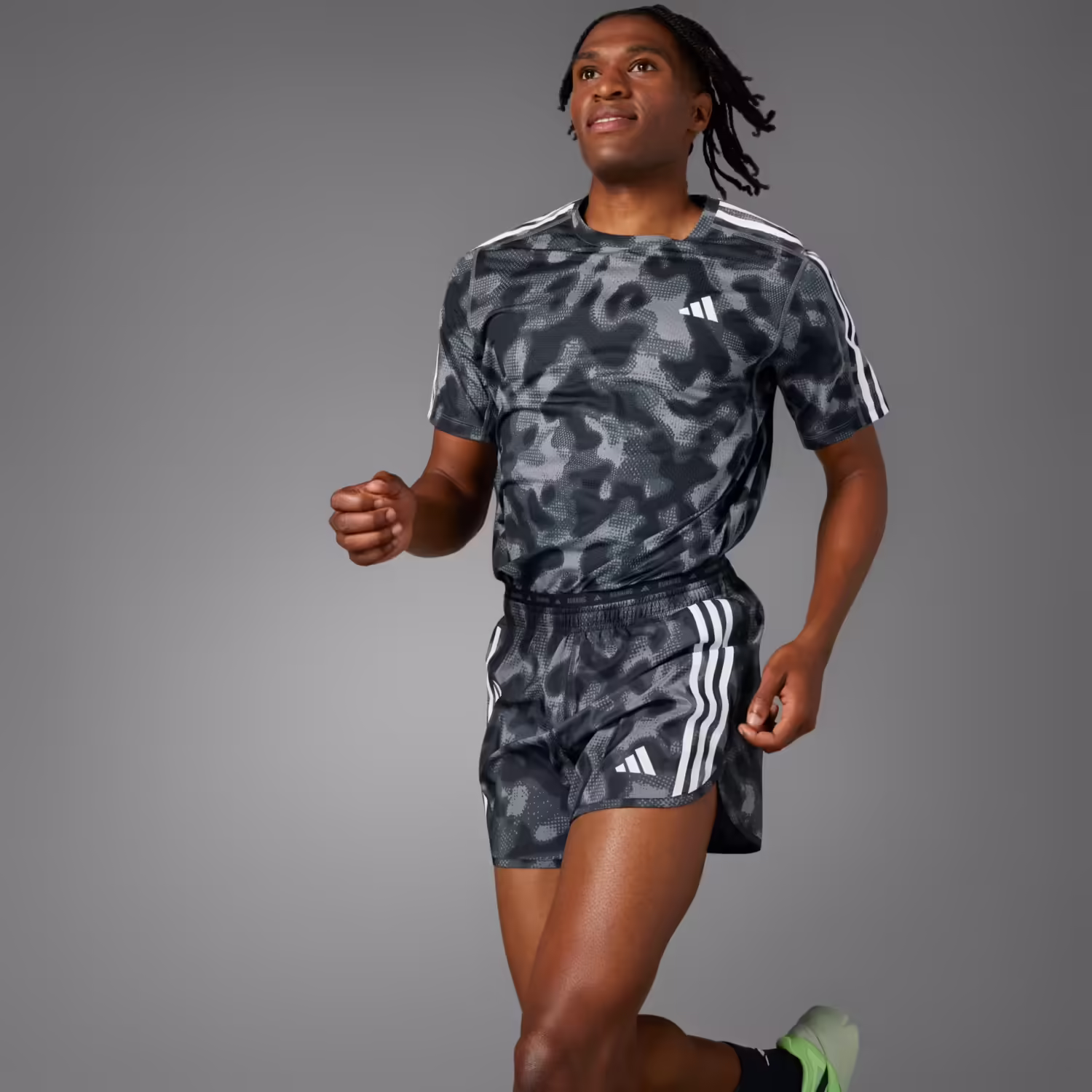 اسپرت گیت | شلوارک مردانه آدیداس مدل OWN THE RUN 3-STRIPES ALLOVER PRINT SHORTS