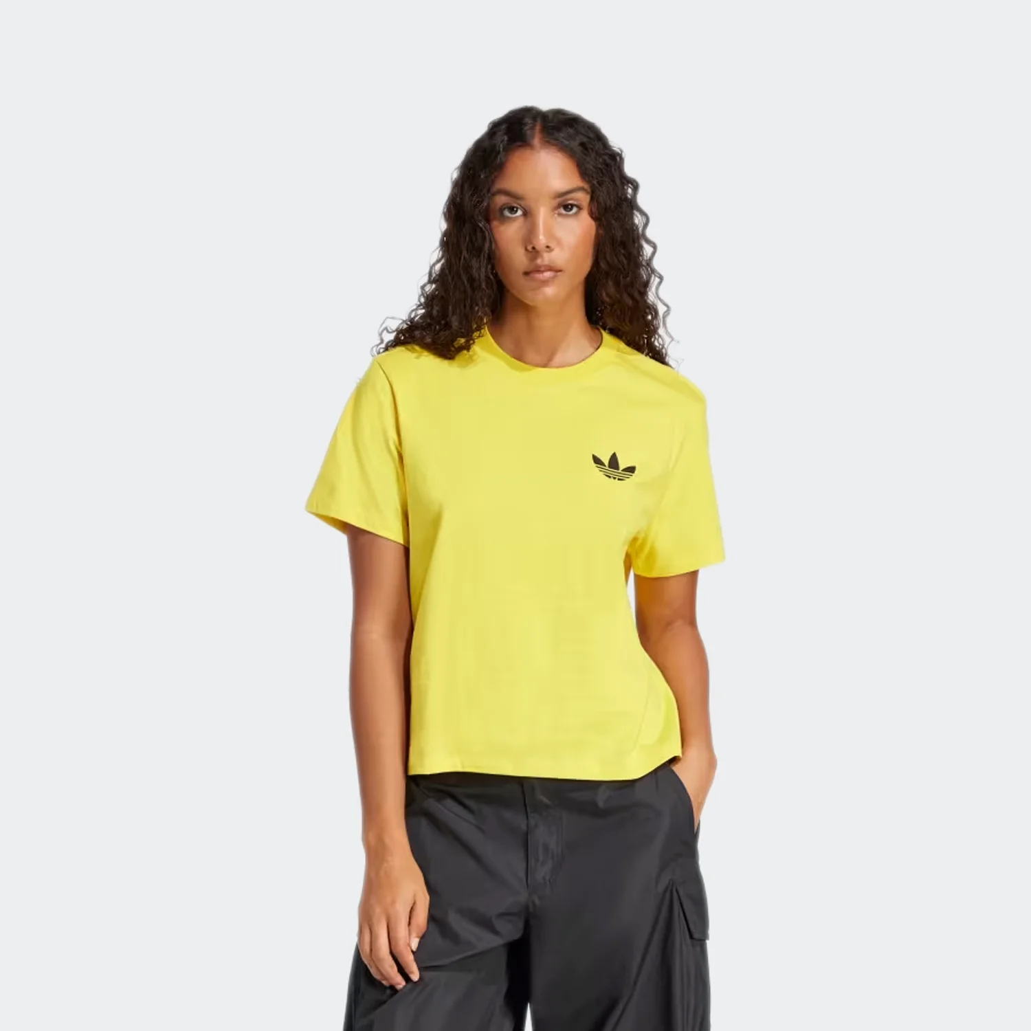 تیشرت زنانه آدیداس مدل Smiley Loose 3-Stripes Tee